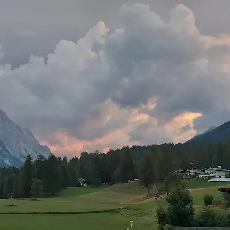 1 Haus Am Laerchenhang * Leutasch